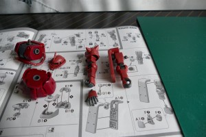 HGシャア専用ザク2製作過程4