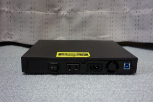 AVHD-UR2.0B 本体背面
