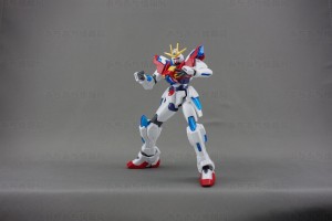 HGBFトライバーニングガンダム ポーズ1