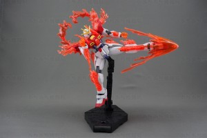 HGBFトライバーニングガンダム ポーズ2