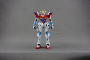 HGBFトライバーニングガンダム 本体正面