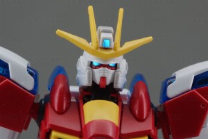 HGBFトライバーニングガンダム 顔アップ正面