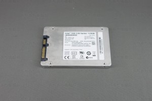 Intel SSD 530 本体裏